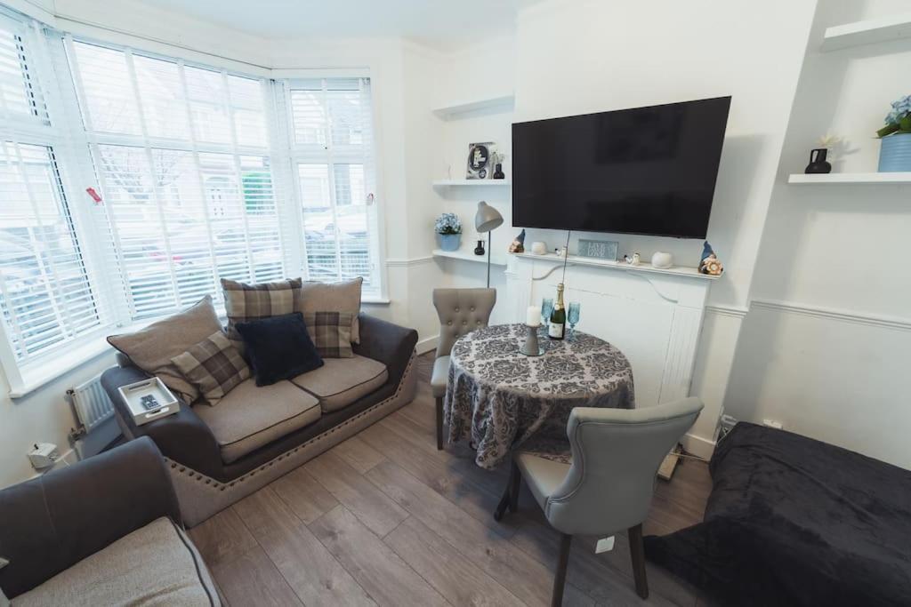Apartmán 1 Bed - Wifi - Pet Friendly - Harrow Exteriér fotografie