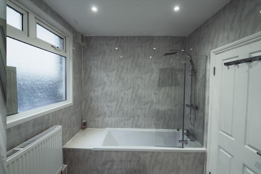 Apartmán 1 Bed - Wifi - Pet Friendly - Harrow Exteriér fotografie